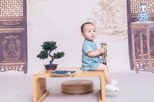 哈尔滨孕妇肚子上的黑线